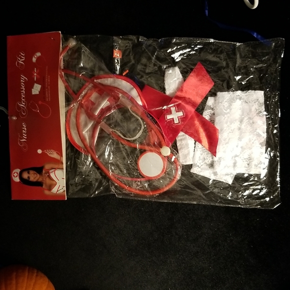 Nurse Costume Accessories 4 pieces - Picture 3 of 7